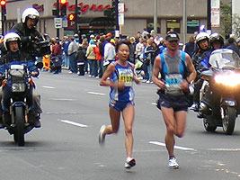 ２０km給水ポイント直後の千葉選手