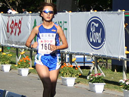 初マラソンゴールまで力走した安永選手