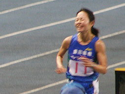 ゴールまで力走をする岩本選手